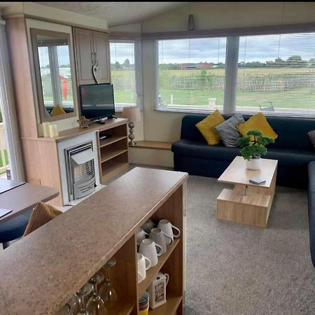 8 Berth 3 Bed Caravan Golden Palm Ml9 Chapel St. Leonards Exterior foto