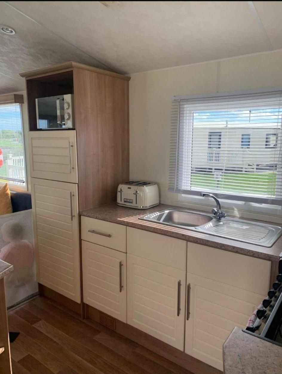 8 Berth 3 Bed Caravan Golden Palm Ml9 Chapel St. Leonards Exterior foto